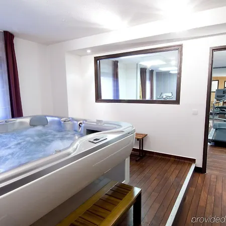 ホテル Canal By Popinns 3*